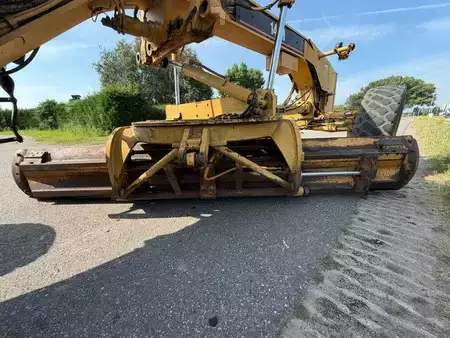 Niveleuse 2006 Caterpillar 140H (18)