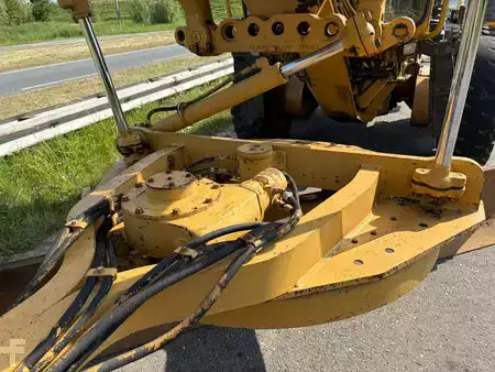 Niveleuse 2006 Caterpillar 140H (19)