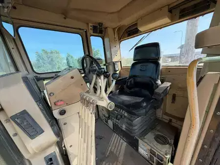 Niveleuse 2006 Caterpillar 140H (22)