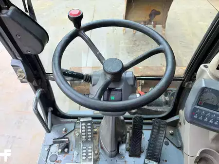 Pelle sur pneus 2011 Hitachi ZX170W-3 (18)