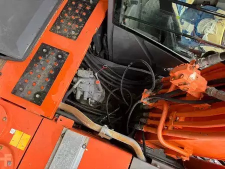 Pelle sur pneus 2011 Hitachi ZX170W-3 (26)