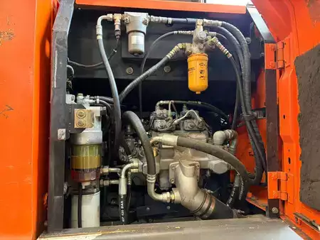 Pelle sur pneus 2011 Hitachi ZX170W-3 (27)