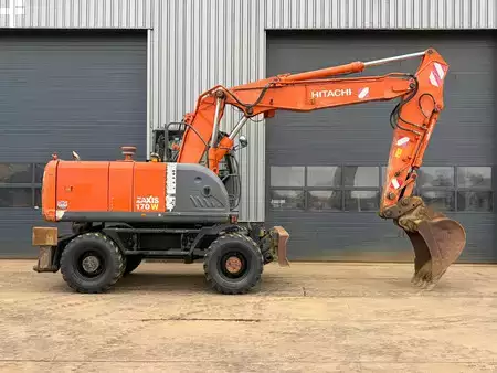 Pelle sur pneus 2011 Hitachi ZX170W-3 (6)