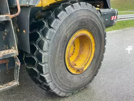 Radlader 2004 Komatsu WA380-5H (19)