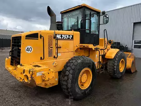 Hjullastare 2004 Hyundai HL757-7 (3)