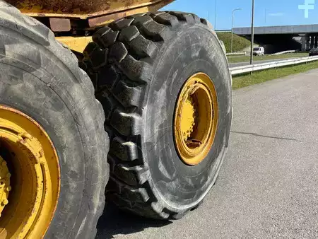 Articulated Dump Trucks 2008 Caterpillar 740 (12)