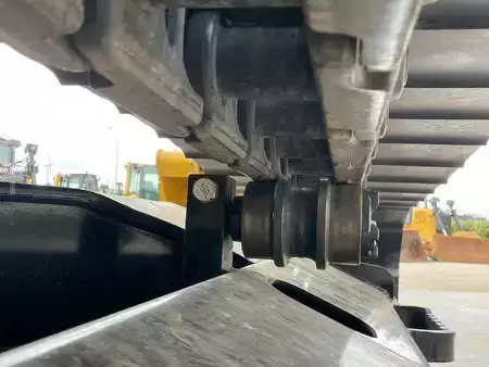 Escavatori cingolati 2025 Caterpillar 323D3 (19)