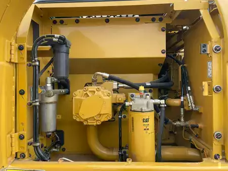 Escavatori cingolati 2025 Caterpillar 323D3 (32)