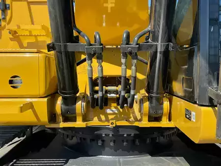 Escavatori cingolati 2025 Caterpillar 323D3 (10)