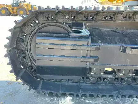 Escavatori cingolati 2025 Caterpillar 323D3 (11)