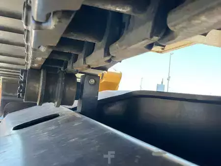 Escavatori cingolati 2025 Caterpillar 323D3 (13)