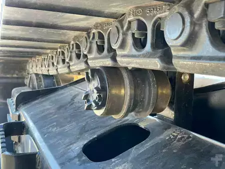 Escavatori cingolati 2025 Caterpillar 323D3 (14)