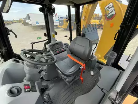 Rigid Backhoe Loader 2026 Caterpillar 424 (21)