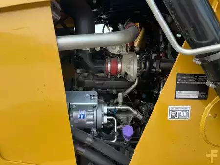 Rigid Backhoe Loader 2026 Caterpillar 424 (29)