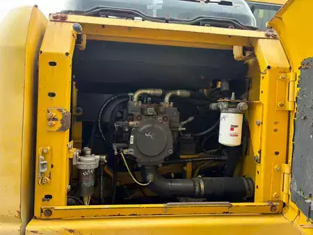 Telakaivinkoneet  2004 Komatsu PC180LC-7K (18)