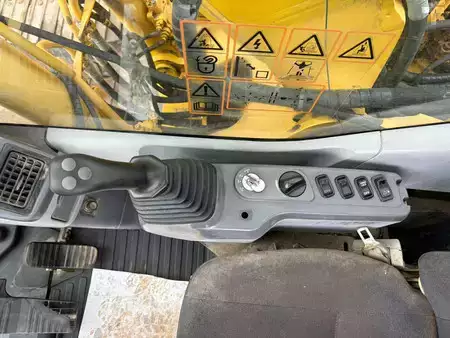 Telakaivinkoneet  2004 Komatsu PC180LC-7K (26)