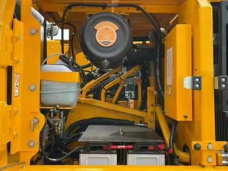 Bæltegraver 2025 JCB 245 HD LR (26)