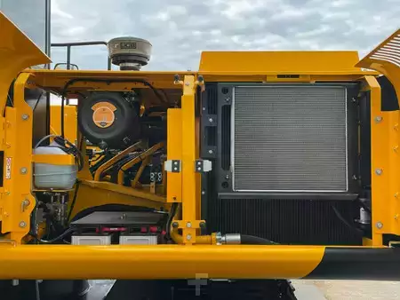 Bæltegraver 2025 JCB 245 HD LR (29)