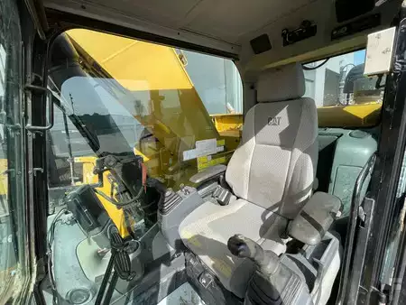 Rupsgraafmachines 2012 Caterpillar 328D (23)