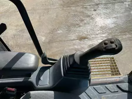 Rupsgraafmachines 2012 Caterpillar 328D (25)