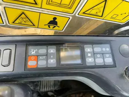 Rupsgraafmachines 2012 Caterpillar 328D (27)