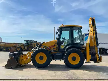 Rigid Backhoe Loader 2015 JCB 4CX (1)