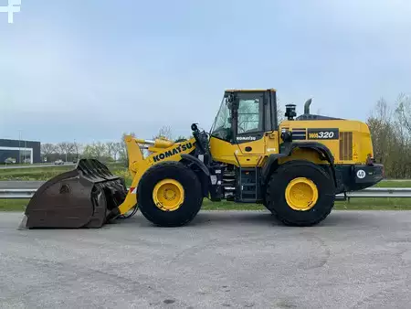 Hjullæsser 2020 Komatsu WA320-8EO (1)