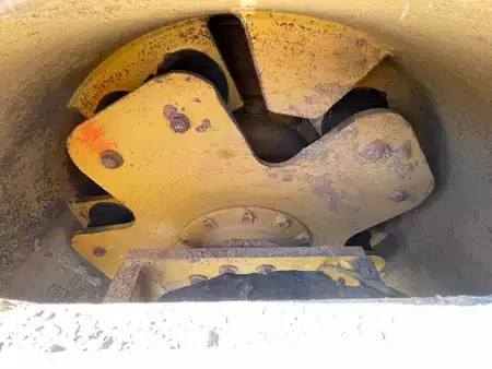 Fåren ruller 2014 Caterpillar CP64 (10)