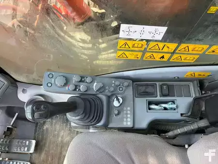 Excavadoras de cadenas 2018 Hitachi ZX300LCN-6 (24)