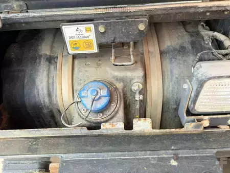 Excavadoras de cadenas 2018 Hitachi ZX300LCN-6 (29)