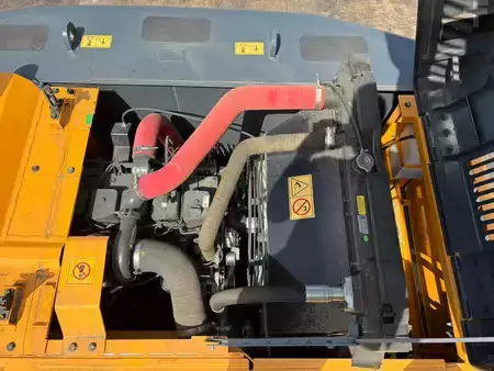 Escavadora de rastos 2026 Hyundai R215L (30)