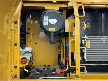 Escavadora de rastos 2025 Caterpillar 320D3 GC (26)