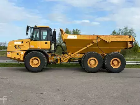 Knikdumpers 2008 Bell B30D (2)