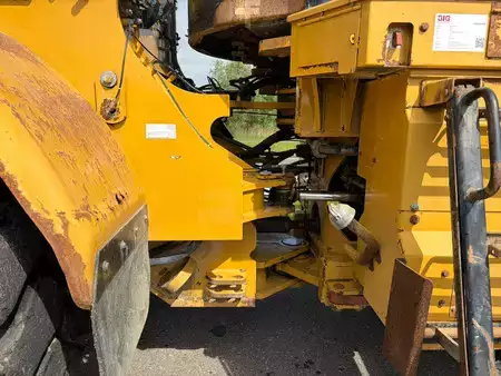 Kolové nakladače 2012 Caterpillar 972K (23)