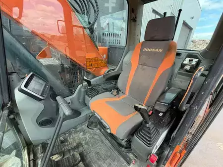 Bæltegraver 2017 Doosan DX235LCR (22)