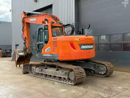 Bæltegraver 2017 Doosan DX235LCR (3)