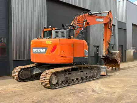 Bæltegraver 2017 Doosan DX235LCR (5)