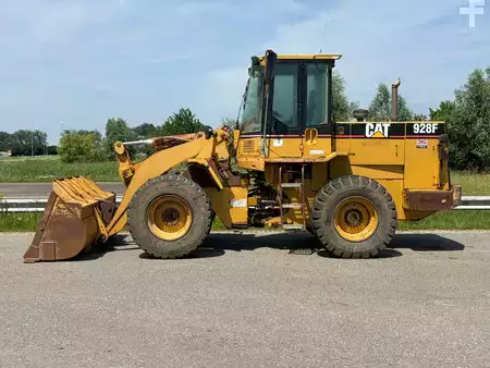 Kerekes rakodó 1995 Caterpillar 928F (1)