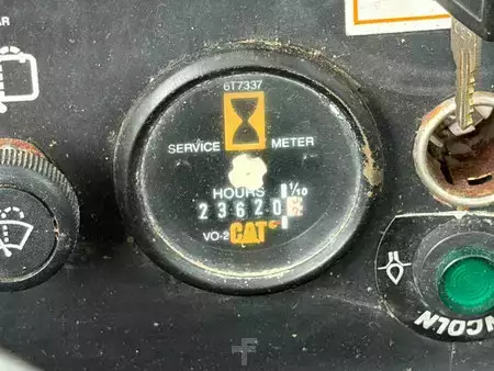 Kerekes rakodó 1995 Caterpillar 928F (18)