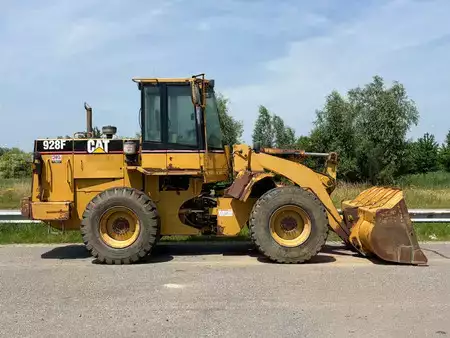Kerekes rakodó 1995 Caterpillar 928F (6)
