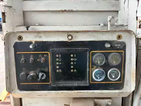 Planierraupe 2003 Caterpillar D8R (22)
