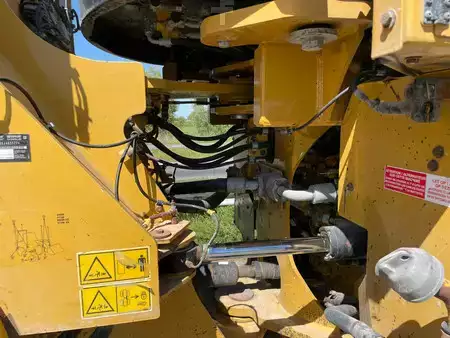 Pyöräkuormaajat 2020 Caterpillar 966M (15)