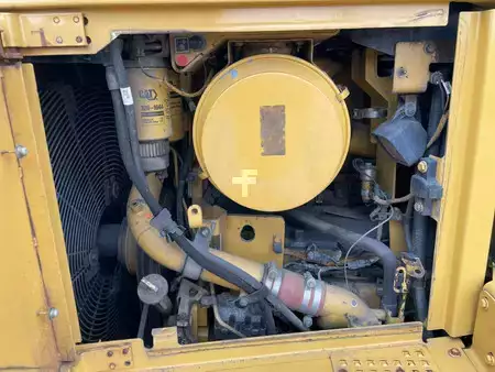 Pásové buldozery 2011 Caterpillar D6T LGP (26)