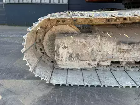 Beltegraver 2018 Caterpillar 325 F LCR (10)