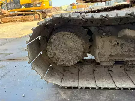 Beltegraver 2018 Caterpillar 325 F LCR (12)