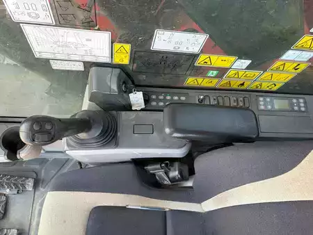 Beltegraver 2018 Caterpillar 325 F LCR (22)