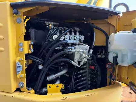 Kedjegraver 2012 Komatsu PC228USLC-8 (28)