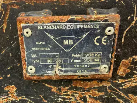 Telakaivinkoneet  2016 Hitachi ZX210LC-5 - CE Certified (11)