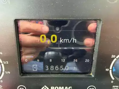 Sestavy válců 2019 BOMAG BW219 (23)