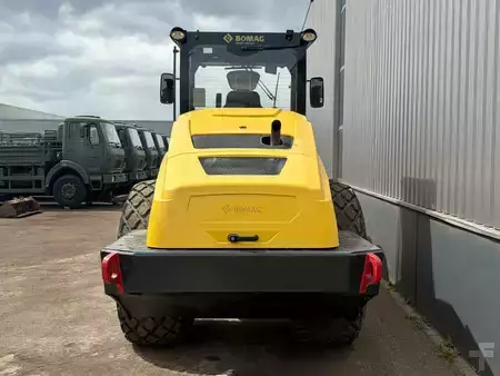 Sestavy válců 2019 BOMAG BW219 (4)